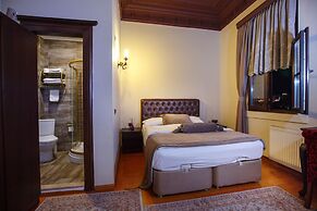 Otel Tahir Aga Konagi