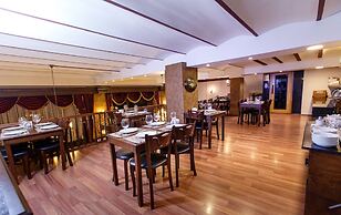 Otel Tahir Aga Konagi