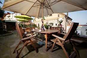 Otel Tahir Aga Konagi