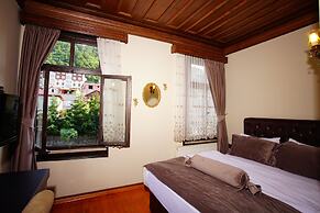 Otel Tahir Aga Konagi