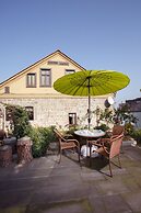 Otel Tahir Aga Konagi