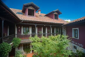 Hotel Corru San Pumés