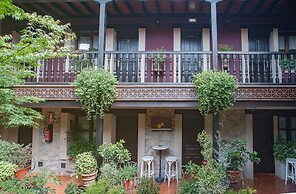 Hotel Corru San Pumés