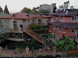 Sinter Terasse House Hotel