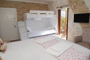 Sinter Terasse House Hotel