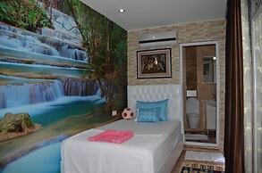 Sinter Terasse House Hotel