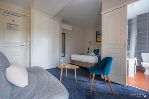 Un Hôtel sur le Port