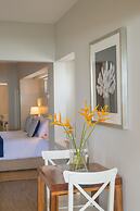 Le Nautique Luxury Beachfront Apartments