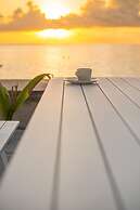 Le Nautique Luxury Beachfront Apartments