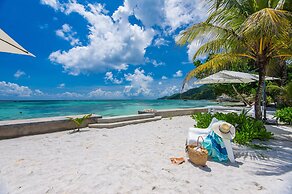 Le Nautique Luxury Beachfront Apartments