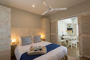 Le Nautique Luxury Beachfront Apartments