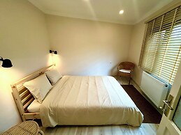 Attalos Suites Hotel