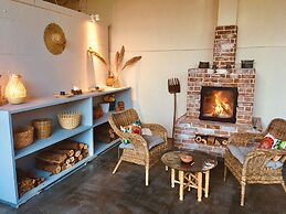 Attalos Suites Hotel