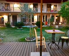 Attalos Suites Hotel