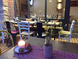 Attalos Suites Hotel