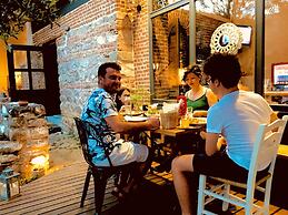 Attalos Suites Hotel