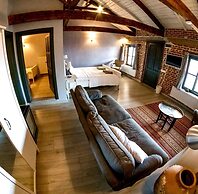 Attalos Suites Hotel