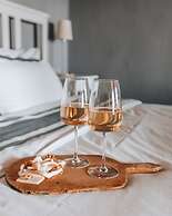 Attalos Suites Hotel