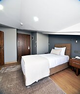 The Elegant Hotel