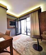 The Elegant Hotel