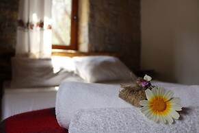 Kızılbük Ahşap Evleri