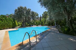 Kızılbük Ahşap Evleri