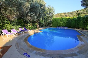 Kızılbük Ahşap Evleri