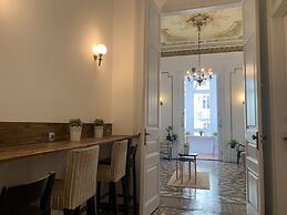 CoImpact Coliving - Hostel