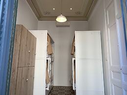 CoImpact Coliving - Hostel