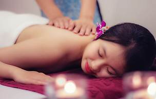 Lantana Riverside Hoi An Hotel