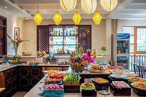 Lantana Riverside Hoi An Hotel