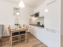 VacationClub - Solna Apartments