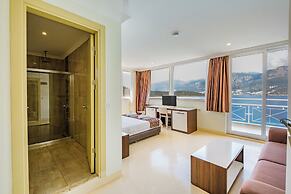 La Moda Beach Hotel