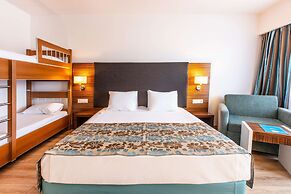 Palm Wings Beach Resort & Spa Kusadasi- All Inclusive