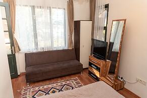 Orhan Kutbay'in Evi Turyolu Cafe Pansiyon