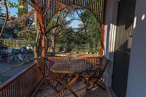 Orhan Kutbay'in Evi Turyolu Cafe Pansiyon