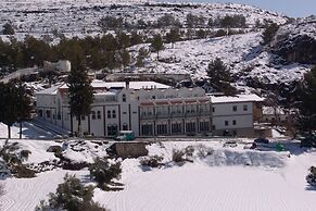 Balneario de Alicún de las Torres