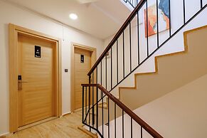 Ten Apart Hotel