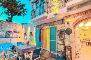 Alacati Asmalı Konak Otel