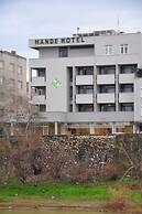 Hande Hotel