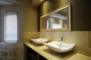 Cu Boutique Guest House