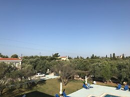 Ai - Helis Resort Hotel