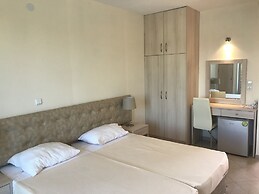 Ai - Helis Resort Hotel