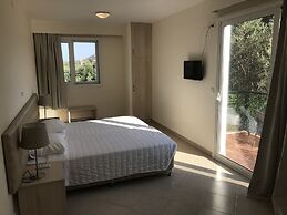 Ai - Helis Resort Hotel