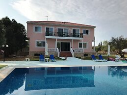 Ai - Helis Resort Hotel