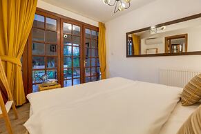 Beta Home Lake House