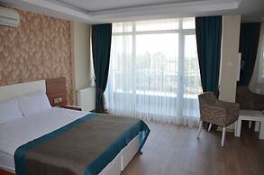 Grand Ahos Hotel & Spa