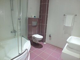 Grand Ahos Hotel & Spa