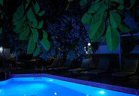 Oya Boutique Hotel & Suites