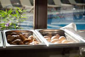 Oya Boutique Hotel & Suites